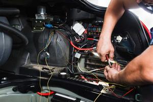 naprawa i renowacja instalacji elektrycznej samochodu Wroclaw